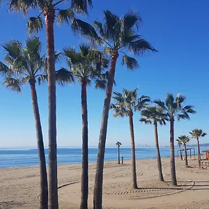 Apartment Free Parking, 40 Meters From The Beach, Wi-fi, Ac, Estepona